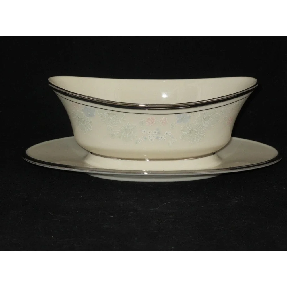 Lenox Nicole Gravy Boat w/ Attached Underplate liner pink‎ blue pastel flowers
